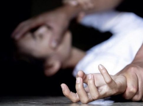 Καλαμάτα – Βιασμός: Γυναίκα θύμα των αρρωστημένων ορέξεων του αδερφού της, ειδοποίησε μέσω 112 τις Αρχές