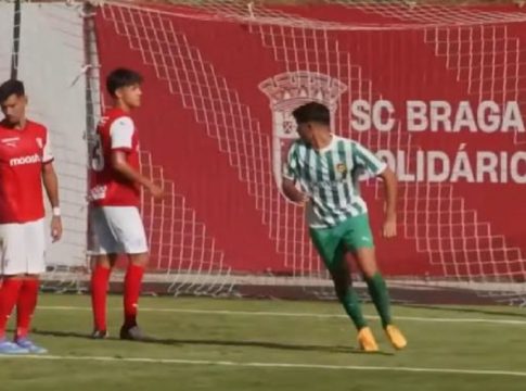 Ένας στόπερ… κίλερ: Τρομερό ξεκίνημα με 4 γκολ σε 4 ματς για τον Κωνσταντίνο Κωστούλα (vid)