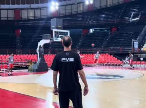 Ολυμπιακός: Αλλάζει μορφή το ΣΕΦ, τοποθετούνται τα κόκκινα καρεκλάκια (pics, vid)