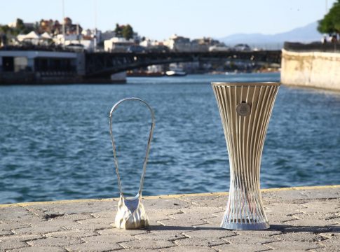 Ολυμπιακός: Τα ευρωπαϊκά τρόπαια στο Καραϊσκάκης για το φιλικό με την Νότιγχαμ