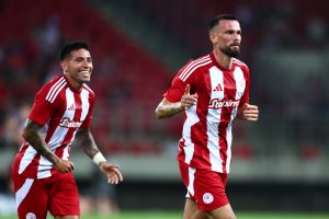 &Omicron;&iota; &omicron;&mu;ά&delta;&epsilon;&sigmaf; &pi;&omicron;&upsilon; έ&chi;&omicron;&upsilon;&nu; &pi;&rho;&omicron;&kappa;&rho;&iota;&theta;&epsilon;ί &sigma;&tau;&omicron; League Stage &tau;&omicron;&upsilon; Europa League &ndash; &Sigma;&epsilon; &pi;&omicron;&iota;&omicron; &gamma;&kappa;&rho;&omicron;&upsilon;&pi; &theta;&alpha; &beta;&rho;ί&sigma;&kappa;&omicron;&nu;&tau;&alpha;&iota; &Omicron;&lambda;&upsilon;&mu;&pi;&iota;&alpha;&kappa;ό&sigmaf; &kappa;&alpha;&iota; &Pi;&Alpha;&Omicron;&Kappa; (pic)