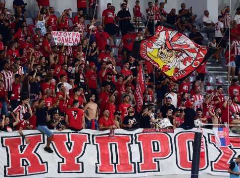 Χαμός από τον κόσμο του Ολυμπιακού στο «Alphamega Stadium» (pics)