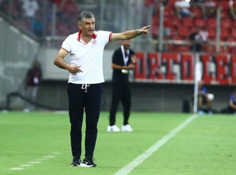 Όπως ακριβώς τα είπε ο Μεντιλίμπαρ…