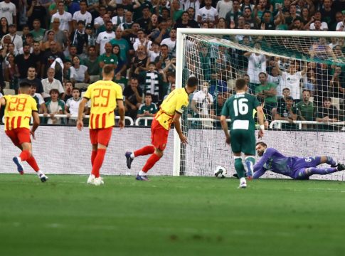 Έπιασε το πέναλτι του Σοτοκά ο Ντραγκόφσκι και κρατά «όρθιο» τον Παναθηναϊκό (vid)