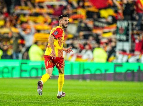 Τόμασον: «Πριν την κόκκινη κάρτα ήμασταν ανώτεροι από τον Παναθηναϊκό»