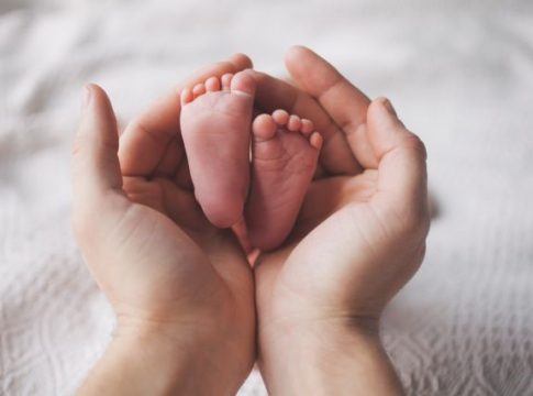 Επίδομα γέννησης 3.000 ευρώ για κάθε τρίτο παιδί στο Νότιο Πήλιο
