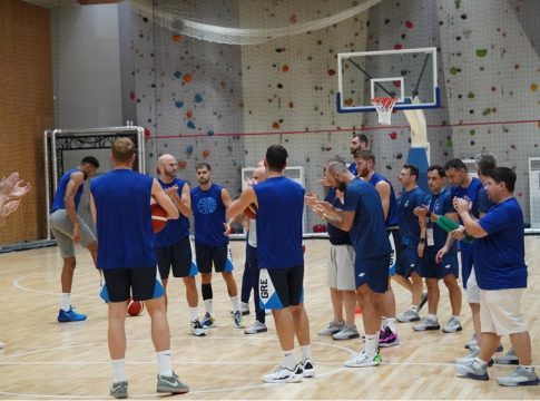 Χουγκάζ: «Η Γερμανία είναι παγκόσμια πρωταθλήτρια, αλλά κι εμείς είμαστε πολύ δυνατοί»