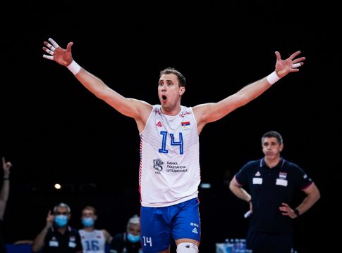 Στη Ζιράτ με «χρυσό» συμβόλαιο ο Στερν, πάει για «μπαμ» με Ατανασίεβιτς ο Ολυμπιακός (vid)