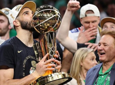 Οι πρωταθλητές Σέλτικς ανοίγουν την αυλαία της σεζόν για το NBA