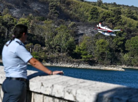 Η γύμνια του «επιτελικού κράτους», τα αμείλικτα ερωτήματα και οι αντιδράσεις του πολιτικού κόσμου