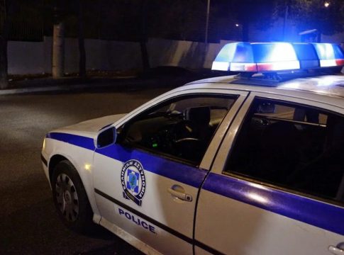 Συνελήφθη αφού διέρρηξε σούπερ μάρκετ στον Βόλο και αφαίρεσε δύο ταμειακές μηχανές