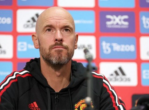 Τεν Χαγκ: «Δεν μπορούμε να χάνουμε τόσες ευκαιρίες»