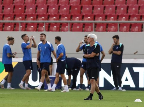 Ξεκίνημα με το… δεξί θέλει να κάνει η Ελλάδα στην εποχή Γιοβάνοβιτς