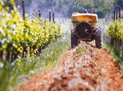 Πετρέλαιο: Από το 2025 μόνιμη η επιστροφή ΕΦΚ στους αγρότες