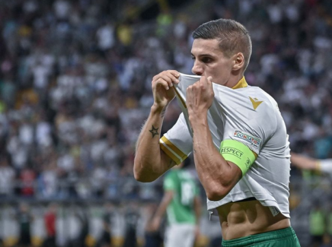 Με Ντεσπότοφ η Βουλγαρία (1-0) – «Καθάρισε» τη Σερβία η Δανία (2-0)
