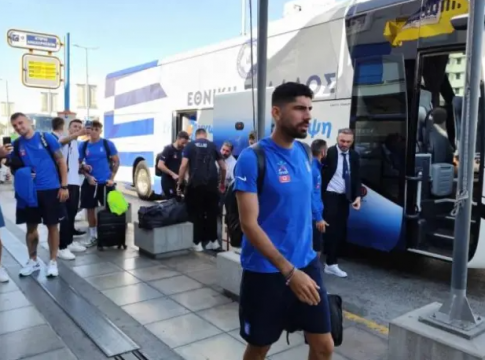 Αναχώρησε για το Δουβλίνο η Εθνική