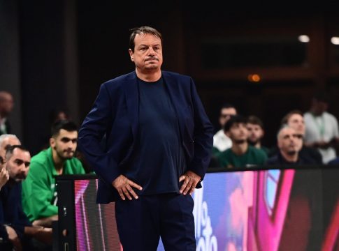Αταμάν για Παπαπέτρου: «Δεν πρέπει να σκέφτεται πόσα λεπτά παίζει και να κάνει παράπονα»