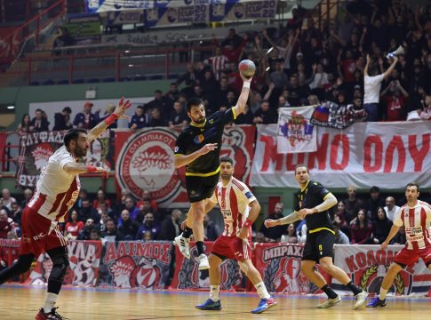 Ολυμπιακός/Όμιλος Ξυνή – ΑΕΚ 28-30: «Διπλό» των «κιτρινόμαυρων» στην Ηλιούπολη