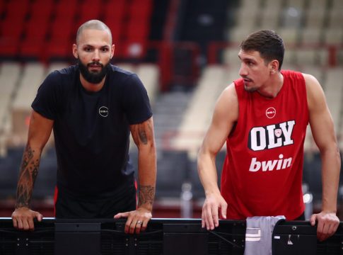 Αποθέωσε Λαρεντζάκη ο Φουρνιέ (vid)