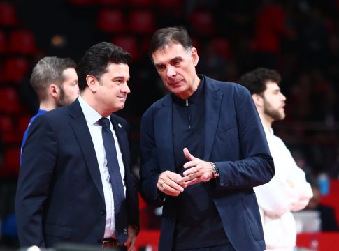 Γκονζάλες: «Θα πρέπει να μάθουμε να παίρνουμε φάουλ στις τελευταίες φάσεις»