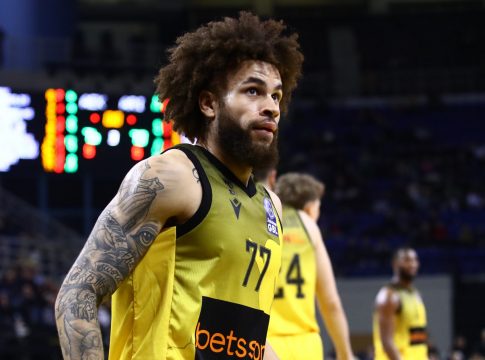 ΑΕΚ – Άρης 102-89: Ο Χέιλ της χάρισε την τελευταία νίκη του 2024 (vid)