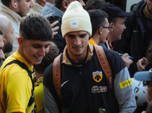 Αποθεωτική υποδοχή για την ΑΕΚ στο Ηράκλειο (pics)