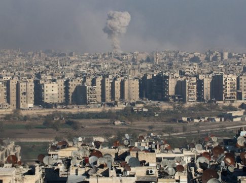 Χάος στη Συρία – Καταρρέει το κράτος, ζωντανός εφιάλτης για τους πολίτες