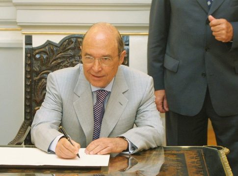 Κώστας Σημίτης: Ποιοι θα εκφωνήσουν τον επικήδειο