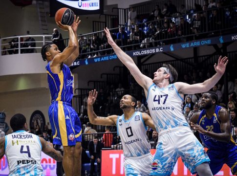 Κολοσσός – Λαύριο 83-100: Νίκη παραμονής για την ομάδα του Μέξα στη Ρόδο, πήρε και τη διαφορά
