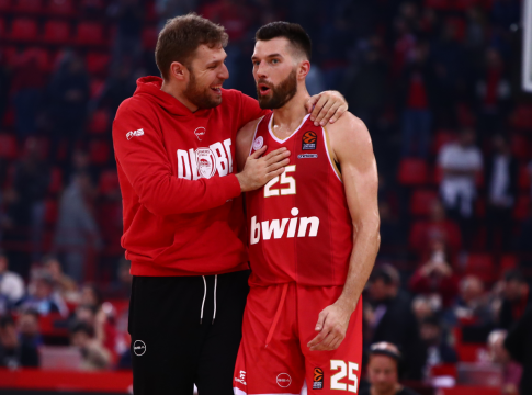 Ο Πίτερς και η σύγκριση Βεζένκοφ και Λάρκιν: «Αυτό που είδα δεν είναι κάτι που μπορεί να συμβεί ξανά»