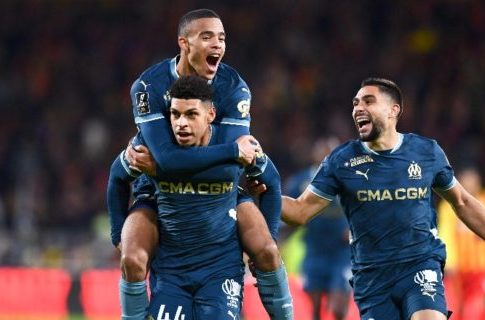 Μακριά από τη Μασσαλία… over