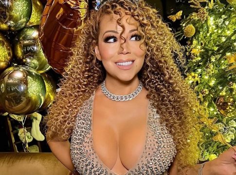 Μαράια Κάρεϊ: Το «καυτό» και πληθωρικό ντεκολτέ της διάσημης τραγουδίστριας… σε πρώτο πλάνο