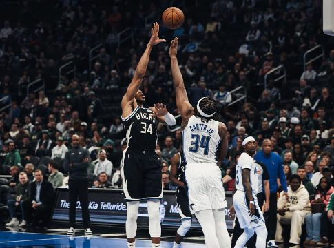 Μπακς – Μάτζικ 122-93: Περίπατος για το Μιλγουόκι που κοιτάζει πλέον την τετράδα