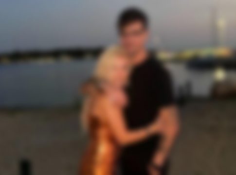 Πρώτη φορά βλέπουμε τέτοιο ξεκατίνιασμα από διάσημους: Πασίγνωστοι Έλληνες τραγουδιστές χώρισαν και έγιναν βούκινο