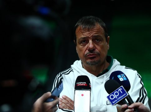 «Βόμβα» Αταμάν: «Έθεσα εκτός ομάδας τον Αντετοκούνμπο»