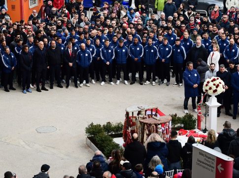 Το μνημόσυνο, ο σεβασμός και ο μεγάλος Μάικ Γαλάκος