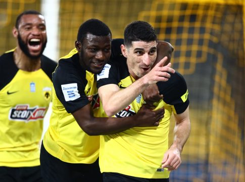 ΑΕΚ – Ατρόμητος 2-1: Ο Μάνταλος λύτρωσε την Ένωση στο 90+4′, οι διαιτητές την κράτησαν όρθια στο 1-1