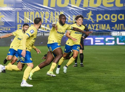 Παναιτωλικός – Καλλιθέα 2-0: Με το πείσμα του Τεττέη φουλ για την οκτάδα