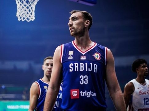 Πολλά τα προβλήματα στη Σερβία – Τι είπε ο Πέσιτς για Μιλουτίνοφ και Ποκουσέφσκι