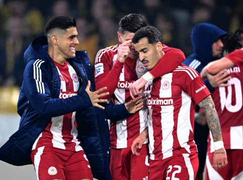 ΑΕΚ – Ολυμπιακός 0-1: Εκεί που το κάρφωσε ο Ελ Κααμπί – Τσικίνιο και… αγάλματα στη Νέα Φιλαδέλφεια