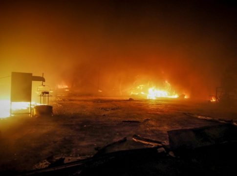 Ολοκληρωτική καταστροφή στη Ριτσώνα – Στάχτη το εργοστάσιο ανακύκλωσης