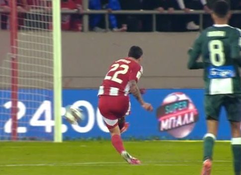 Ο Ολυμπιακός το 2-0 με γκολ του Τσικίνιο στο 16′ (vids)