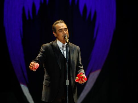 Ο Νότης Σφακιανάκης ρίχνει οριστικά τη «βόμβα»: Επιστρέφει με νέο τραγούδι σε μεγάλο μαγαζί της Αθήνας!