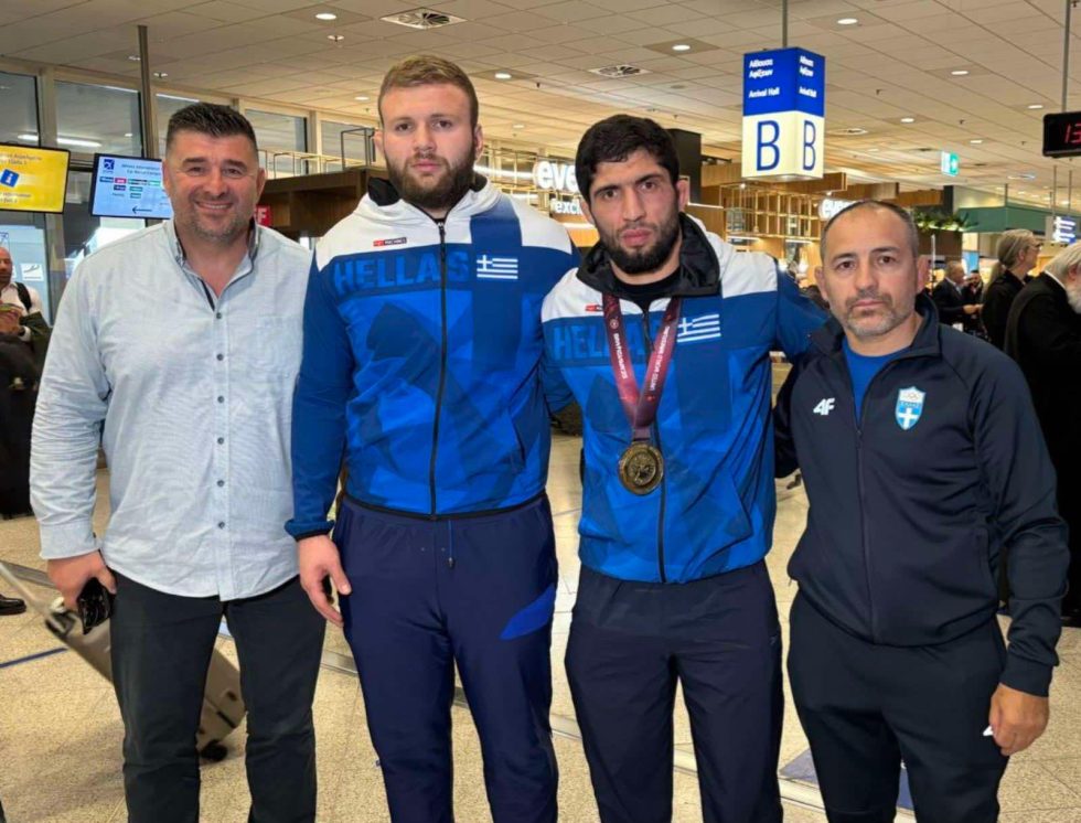Επέστρεψε στην Αθήνα ο χρυσός Νταουρέν Κουρουγκλίεβ: «Χαρούμενος που κατάφερα και σήκωσα την ελληνική σημαία ψηλά»