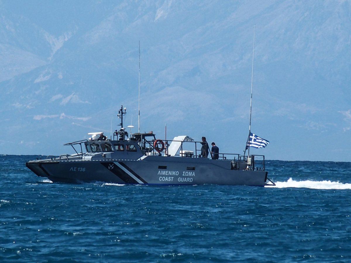 Λιμενικό: Βολές από πυροβόλο όπλο δέχθηκε από τους διακινητές – Η ανακοίνωση