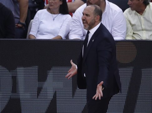 Ολυμπιακός – Ρεάλ Μαδρίτης: Αποβλήθηκε με δεύτερη τεχνική ποινή ο Τσους Ματέο