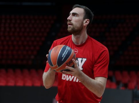 Τι λένε στη Σερβία για την επιστροφή του Μιλουτίνοφ και την κατάσταση των Γουόκαπ, Βιλντόζα και Φαλ