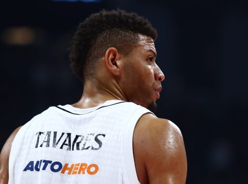 Ταβάρες και… τέζα στο Βελιγράδι (91-89) – Περιμένει ήττα Μπάρτσα ή Εφές για να μπει στην 6άδα…