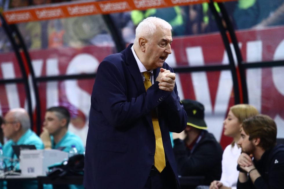 Σάκοτα για Ναντέρ: «Δίνουμε τον πιο σημαντικό αγώνα της χρονιάς – Χαίρομαι πολύ που γεμίζει το γήπεδο»