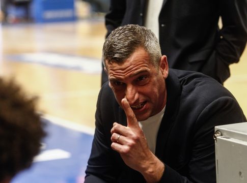 Παπανικολόπουλος: «Θα κάνουμε τα αδύνατα δυνατά για πάρουμε την πρόκριση»